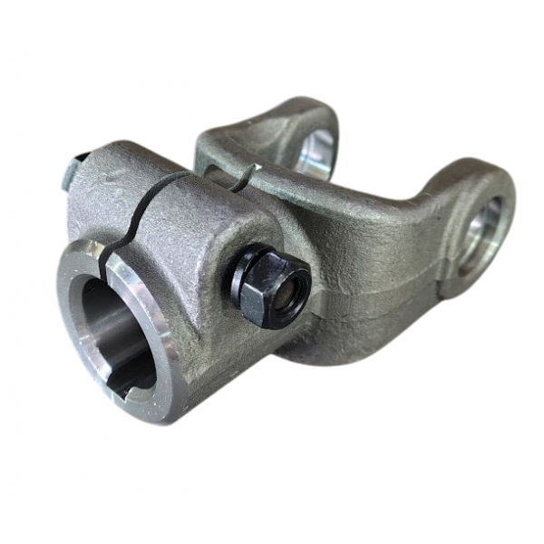 Вилка карданного валу під шпонку D-30 мм для хрестовини 22х54 зі стяжним болтом