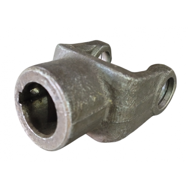 Вилка карданного валу під шпонку D-30 мм для хрестовини 27x70 мм